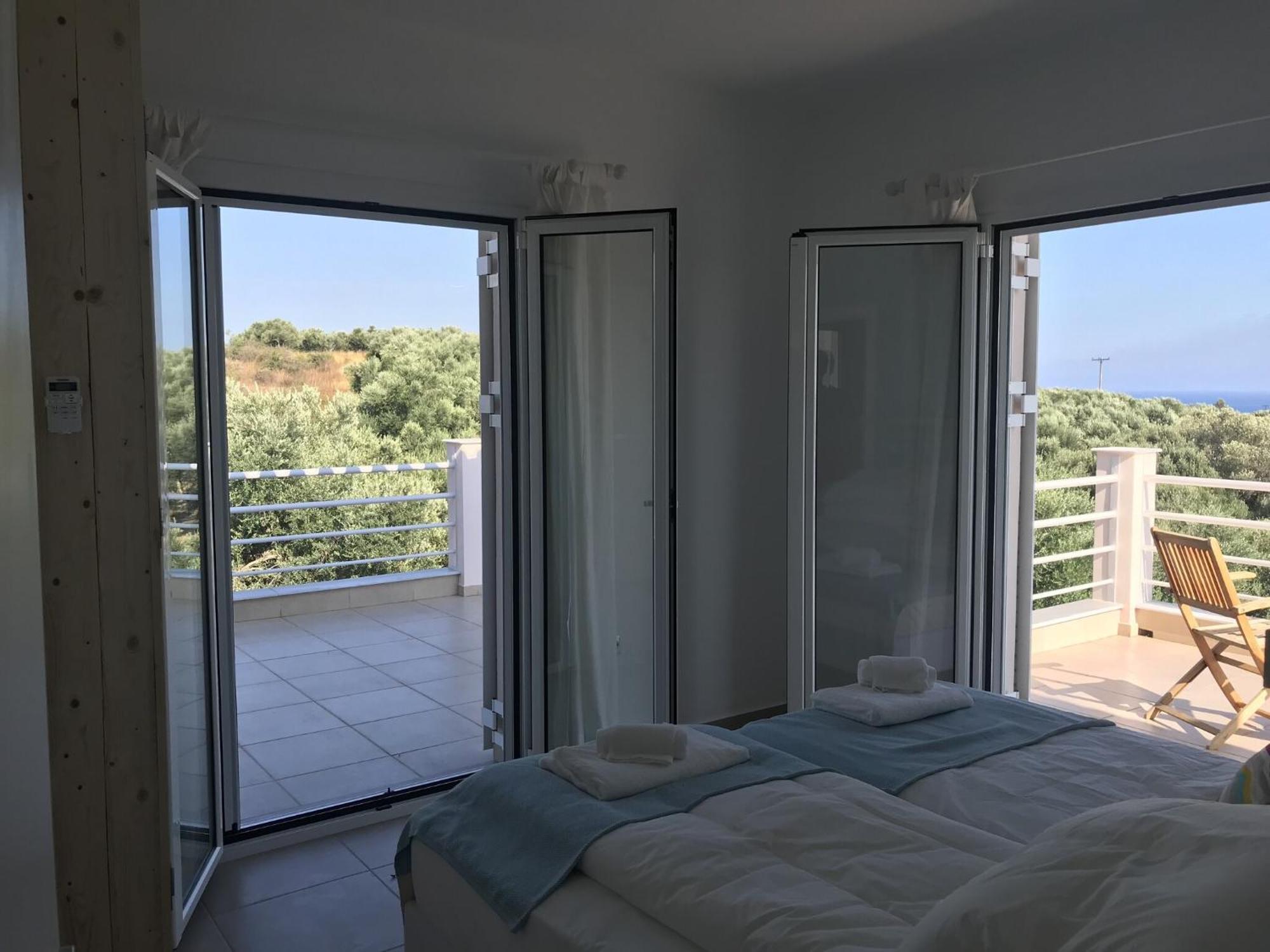 Luxurious Villa In Peloponnese With Swimming Pool Καμάρια Εξωτερικό φωτογραφία