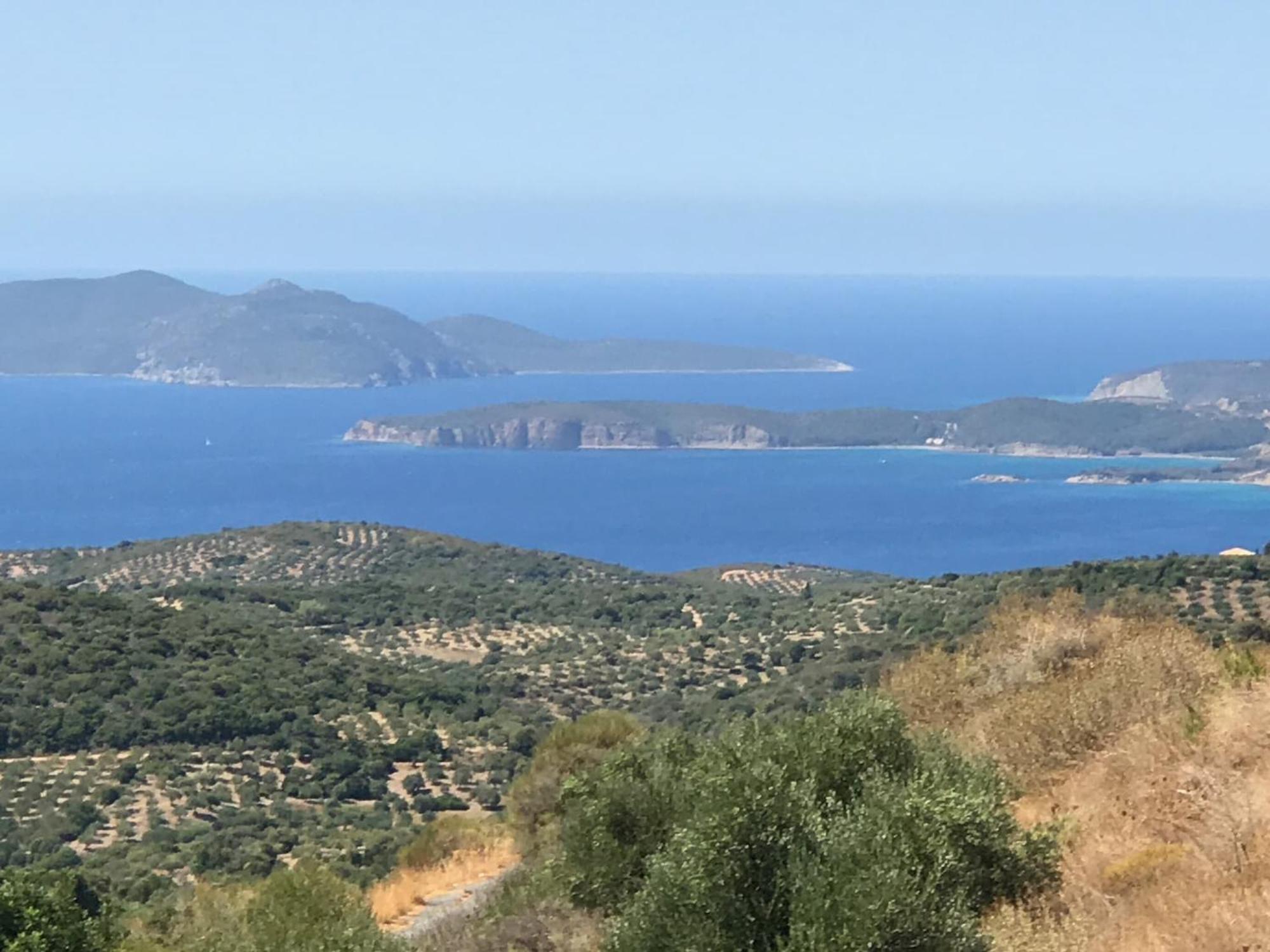 Luxurious Villa In Peloponnese With Swimming Pool Καμάρια Εξωτερικό φωτογραφία