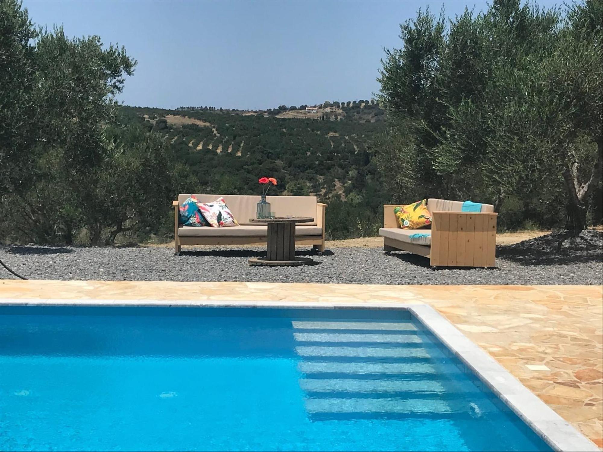 Luxurious Villa In Peloponnese With Swimming Pool Καμάρια Εξωτερικό φωτογραφία