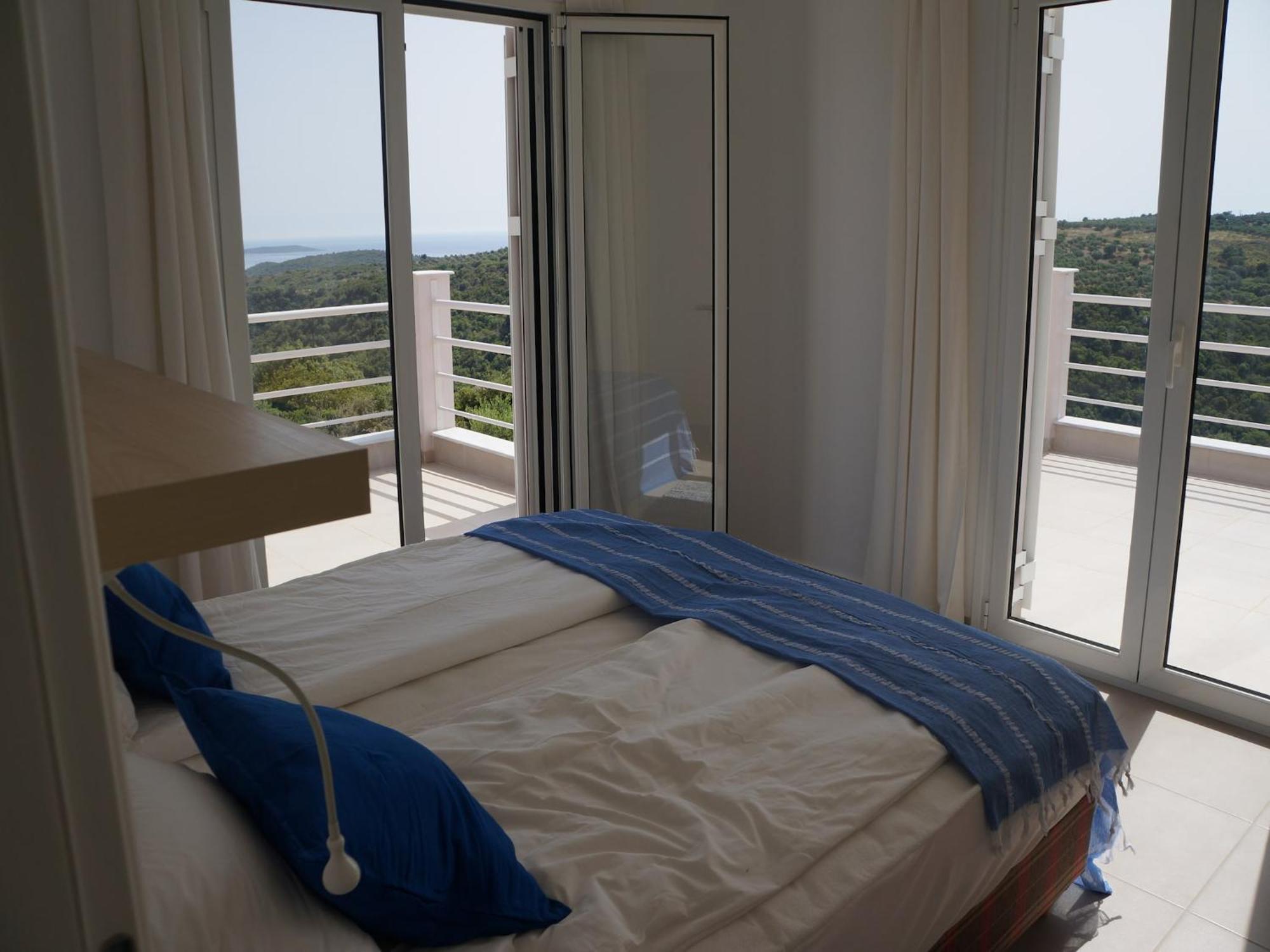 Luxurious Villa In Peloponnese With Swimming Pool Καμάρια Εξωτερικό φωτογραφία